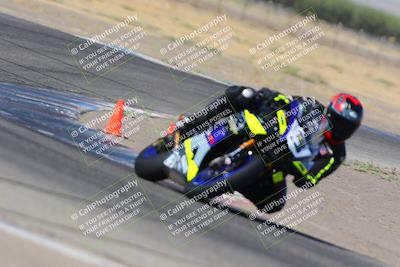 media/Aug-19-2022-TrackDaz (Fri) [[a0110a8595]]/Club Race/10am (Outside Grapevine)/